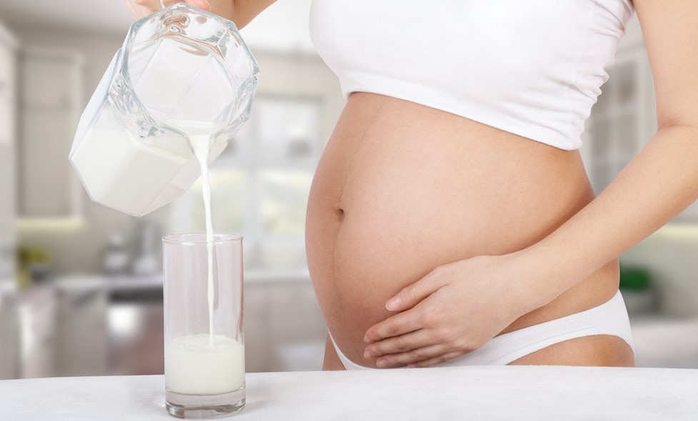 Можно ли беременным молоко